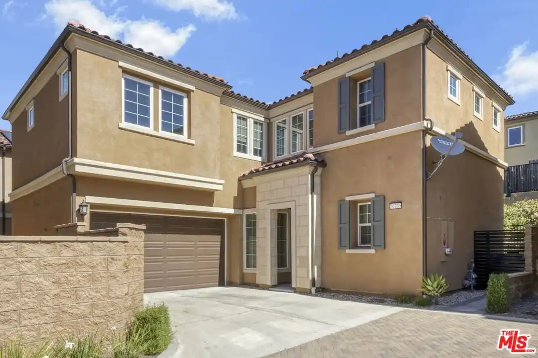 A Seamless Blend of Luxury and Comfort in the Canyons