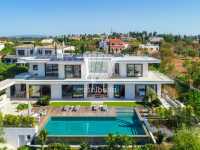 MAGNIFICENT VILLA WITH BREATHTAKING SEA VIEWS