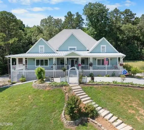 LUXURY SMOKY MOUNTAIN ESTATE