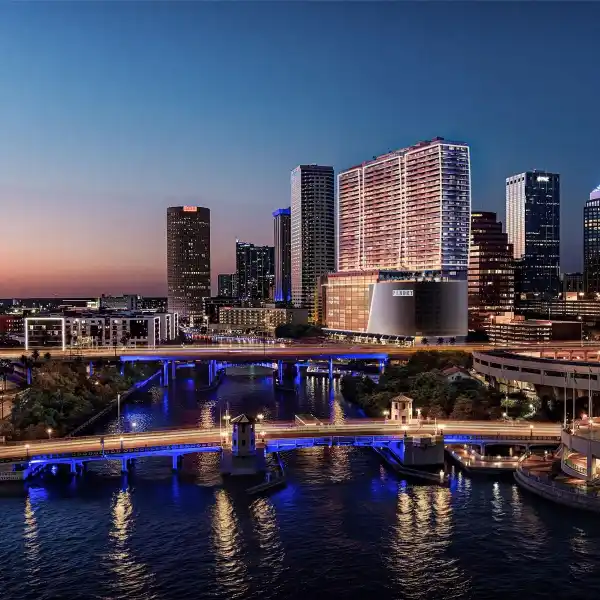 SPACIOUS HOME IN THE PENDRY RESIDENCES TAMPA