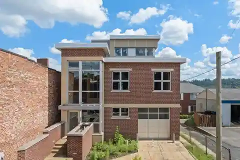 Prime Location in Troy Hill