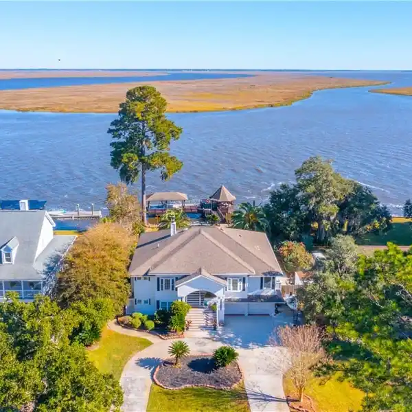 DEEP WATER HOME ON THE OGEECHEE RIVER