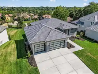 A Unique Twist on the Reverse Floor Plan