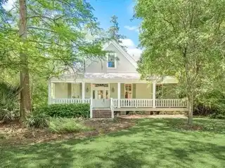 Special Victorian-Era Home on 2.9 Bucolic Acres