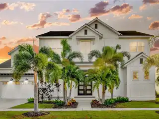 Waterfront Oasis in Prestigious Mirabay