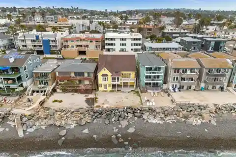 Rare Oceanside Beachfront Opportunity