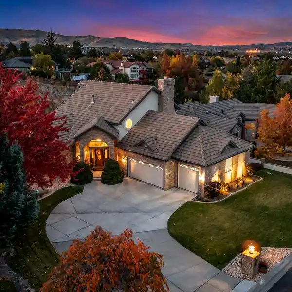 MAJESTIC UNPARALLELED LIVING EXPERIENCE HOME