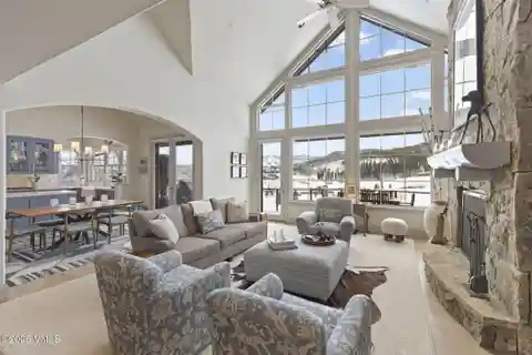 Unique and Exquisite Residence