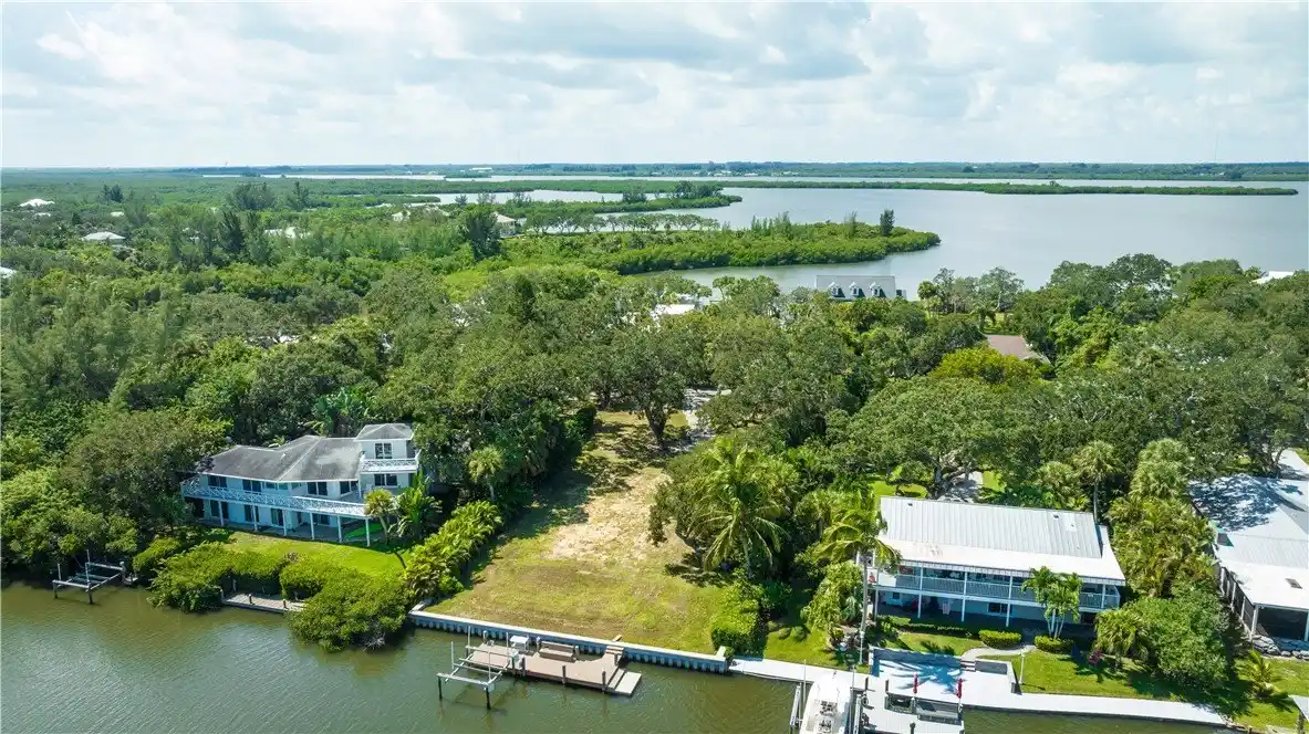 Build a Riverfront Dream Home