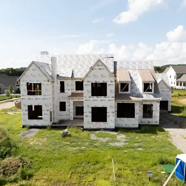 NEW CUSTOM HOME IN SOUGHT-AFTER PRIMM FARM