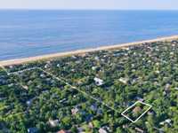 CLASSIC AMAGANSETT BEACH HOUSE