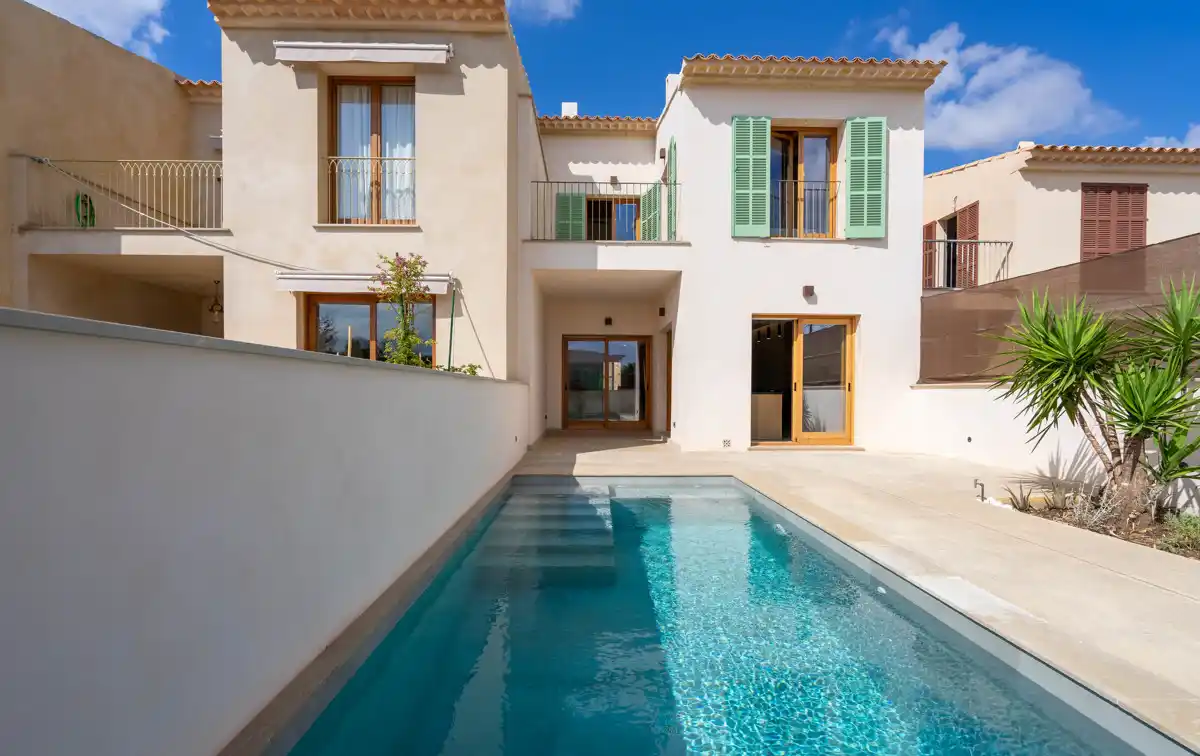 Brilliant Brand New Townhouse in Biniali-sencelles