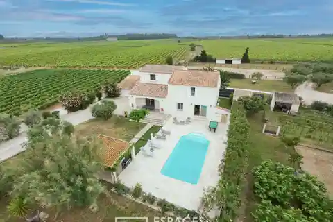 Idyllic Estate Between Vineyards, Ponds, and Nature