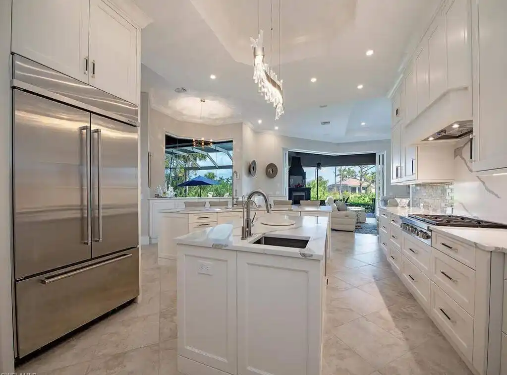 Breathtakingly Beautiful Southern Bay Custom Home