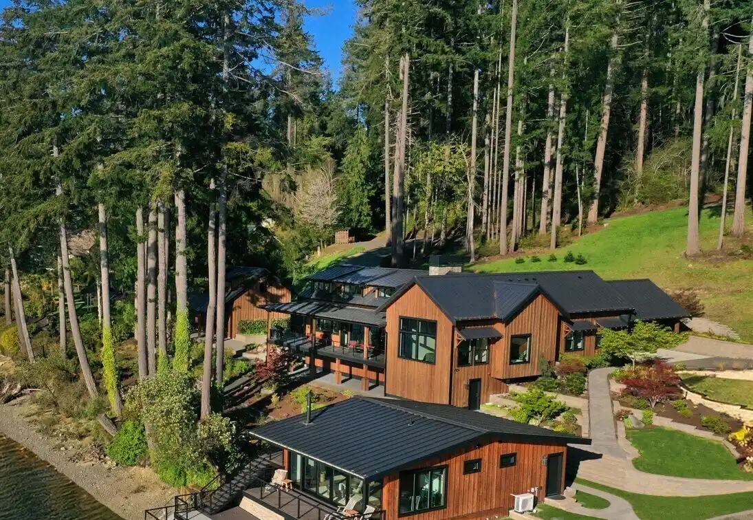Waterfront Estate with Commanding Views