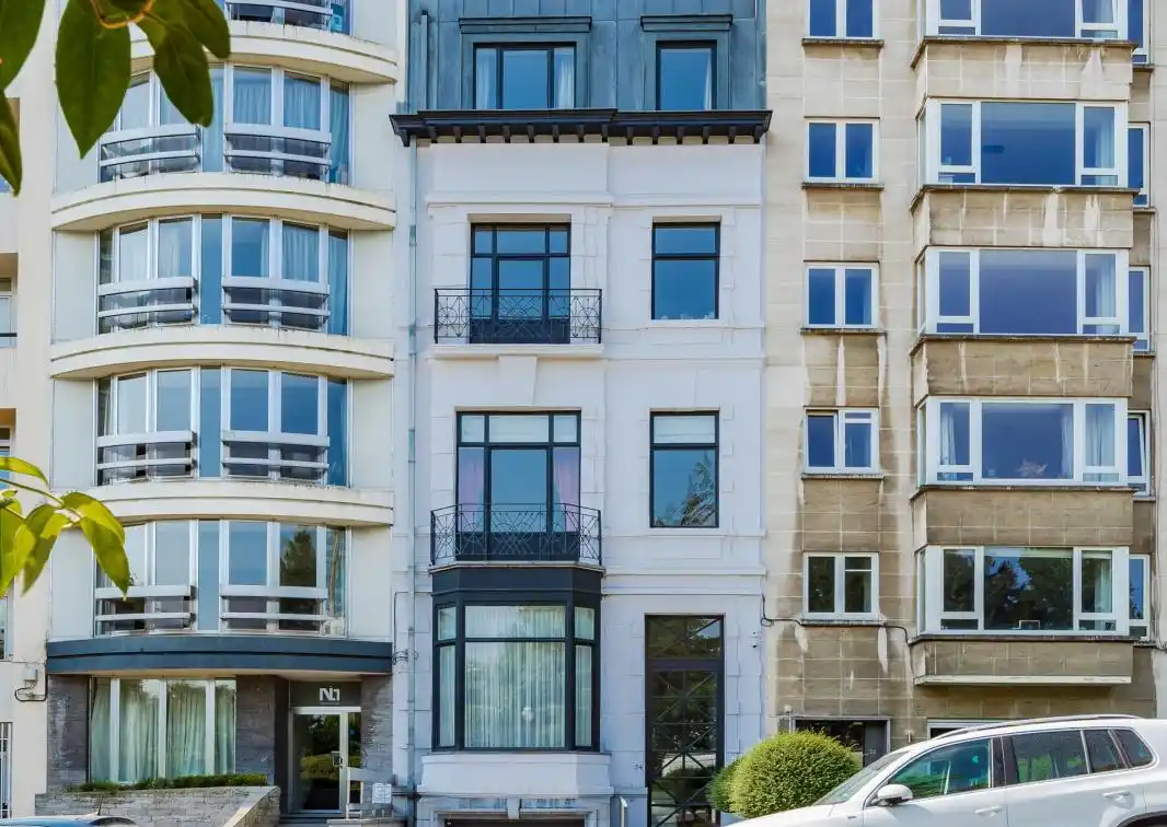 Exceptional Contemporary Mansion with a Classical Spirit