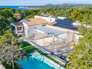 Gorgeous Contemporary Villa