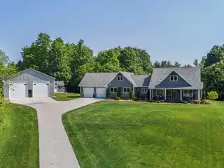 Welcoming Countryside Estate