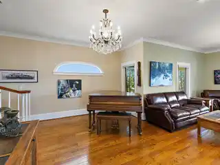 Lakefront Luxury with Stunning Pine Lake Views