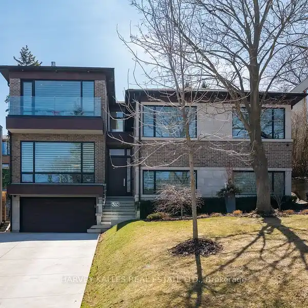 BRILLIANTLY DESIGNED SPACIOUS HOME