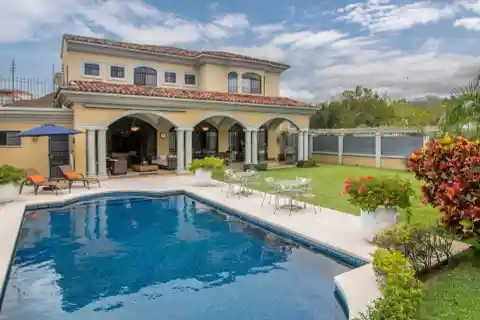 La Joya Home Trejos Montealegre