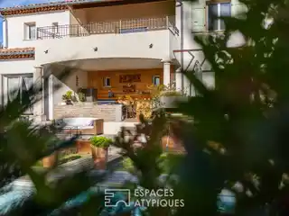 Villa with Additional Separate Quarters