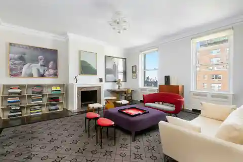 Sophisticated Upper East Side Prewar Corner Gem