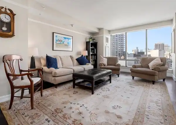 BEAUTIFULLY APPOINTED HOME AT THE RITZ-CARLTON RESIDENCE