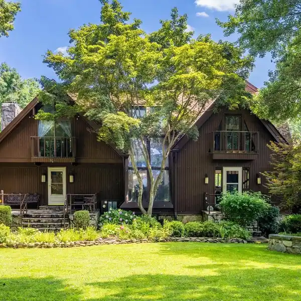 PRIVATE WOODLAND RETREAT ON NEARLY TWO AND A HALF ACRES