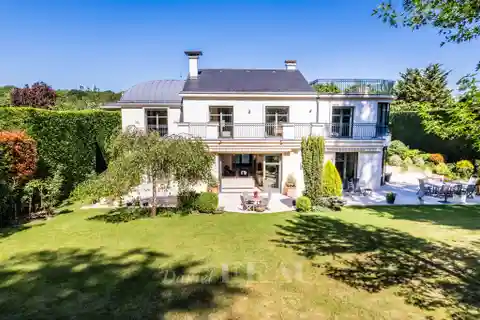 Beautifully Appointed Property on a Private Street