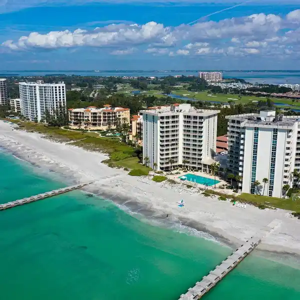 BEACHFRONT CONDO WITH DIRECT GULF VIEWS