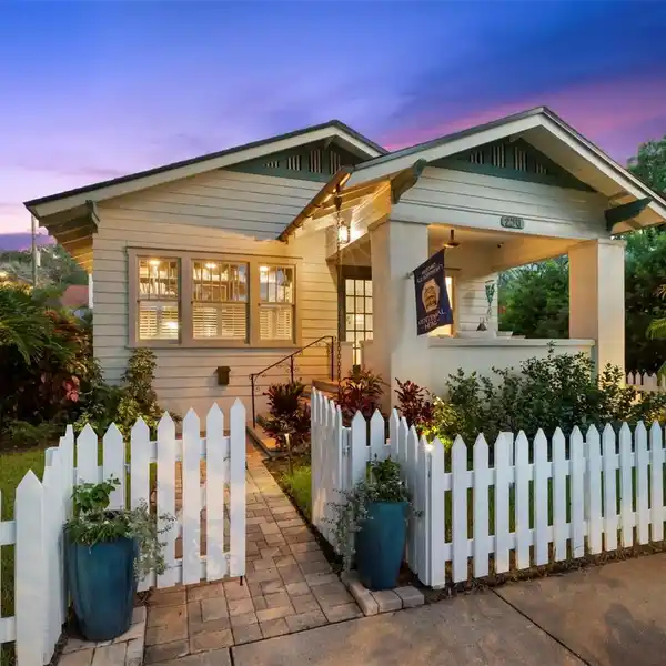 CRAFTSMAN BUNGALOW CHARMER IN IDEAL ST. PETERSBURG NEIGHBORHOOD