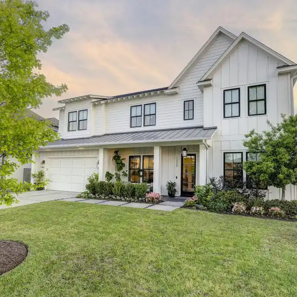 CUSTOM HOME WITH SPECTACULAR BACKYARD LIVING