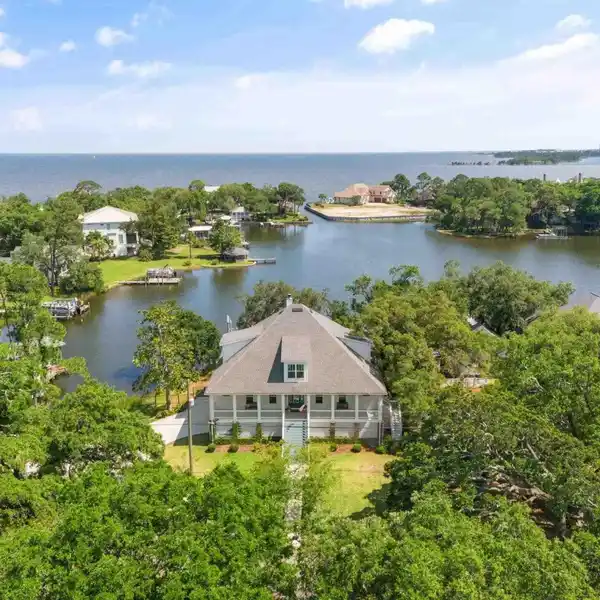 WATERFRONT RETREAT IN STAR LAKE