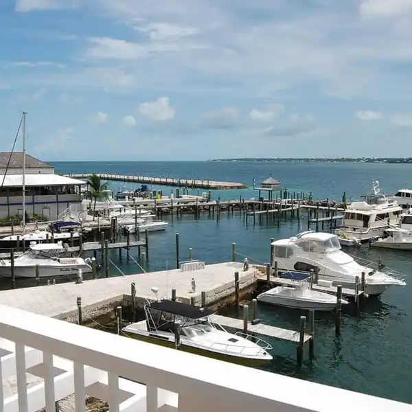 PENTHOUSE WITH PANORAMIC VIEWS OF MONTAGU BAY