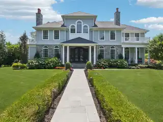 Completely Renovated Gem in the Central Garden City