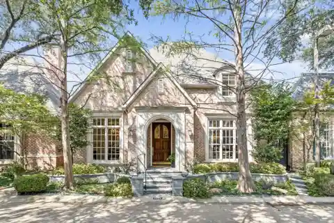 Elegant Home in Sought-After Caruth Village