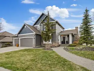 Corner Property in Desirable Trickle Creek