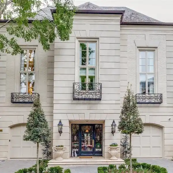 MAGNIFICENT FRENCH RESIDENCE IN GATED PLACE DES VOSGES