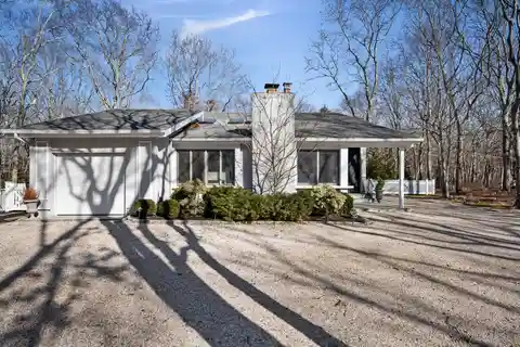Gated and Private Southampton Rental