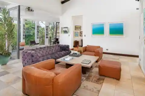 Fresh Contemporary Design