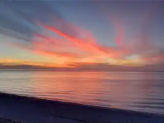 Tastefully Updated Condo in the Ultimar