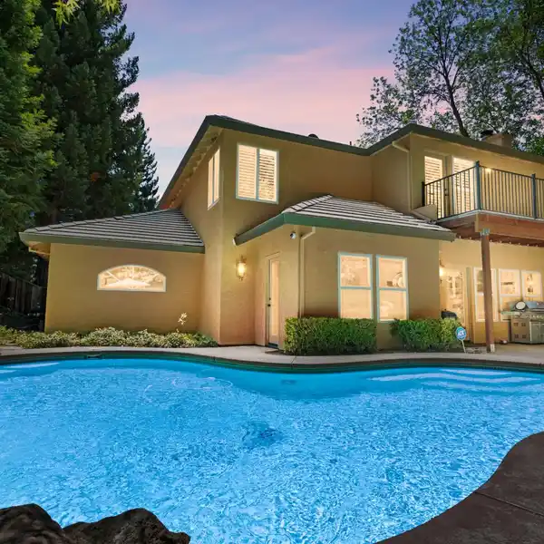 PICTURESQUE HOME IN DESIRABLE TREELAKE