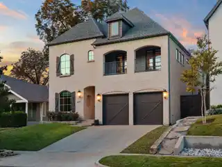 Beautiful Home in Lakewood Heights