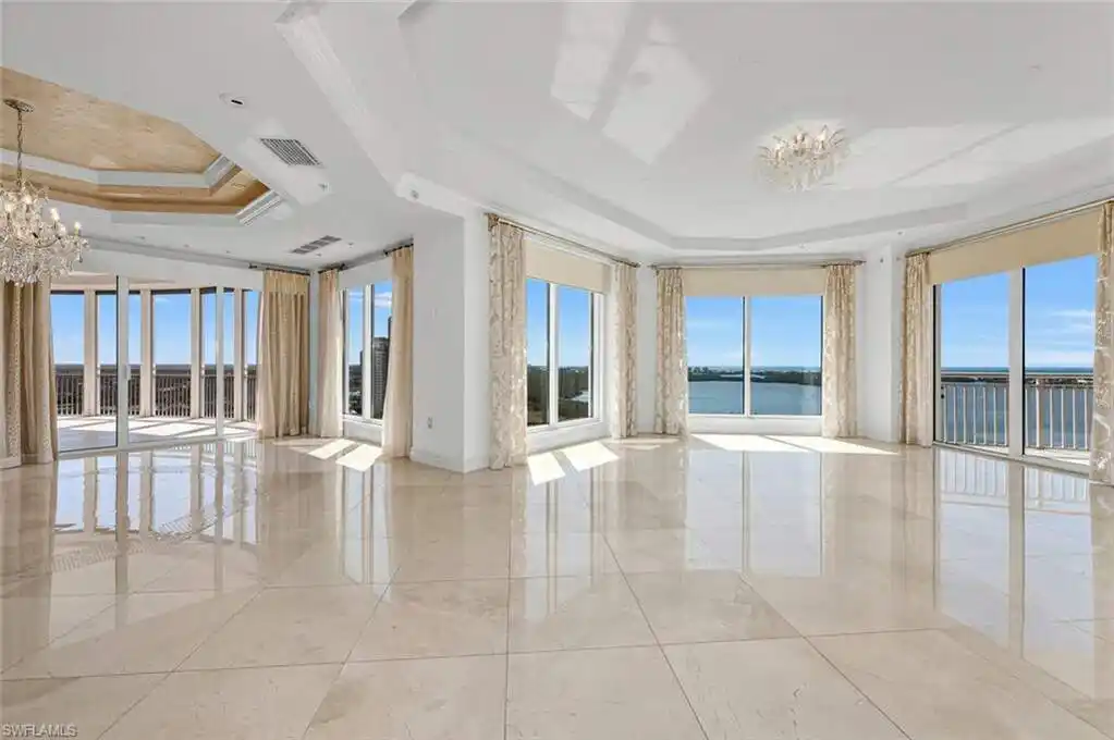 Gorgeous Residence in Azure