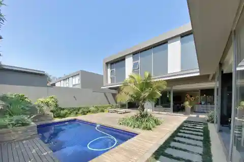 Palatial Contemporary Home
