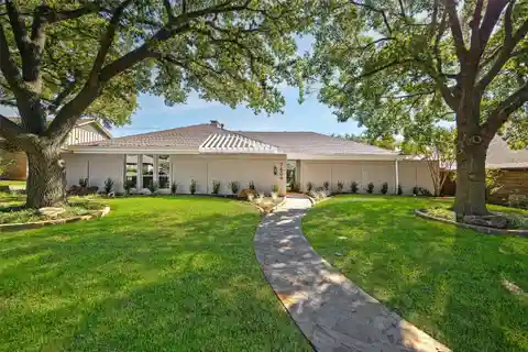 Elegant Dining Room with Scenic Views