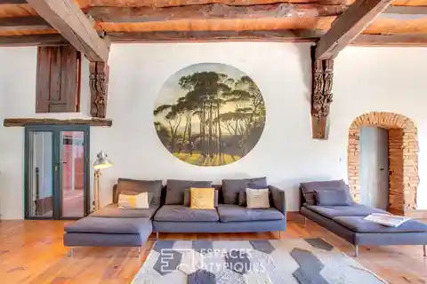Atypical Estate Overlooking the Majestic Pyrenees
