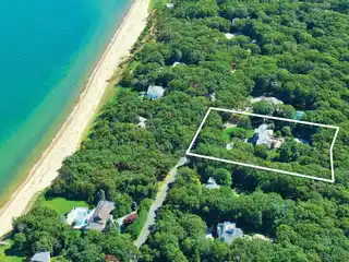 Elegant, Sunlit Retreat with Stunning Bay Views