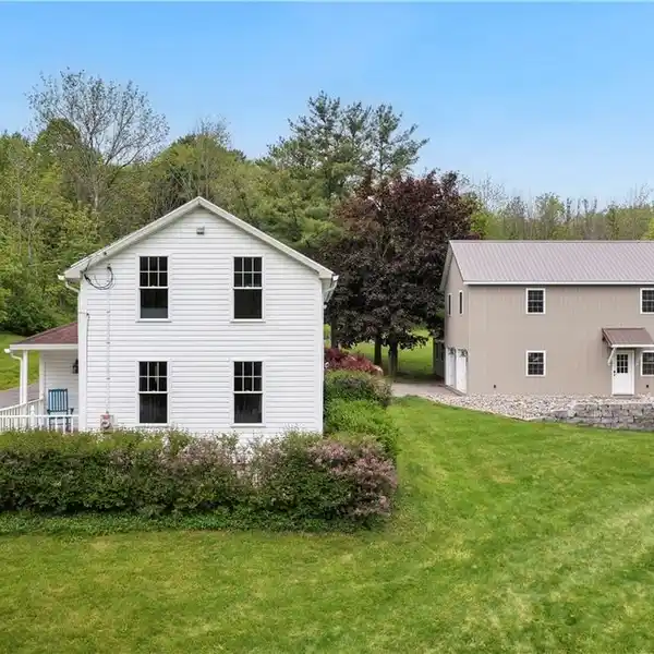 CHARMING COMPLETELY RENOVATED FARMHOUSE WITH DREAM BARN
